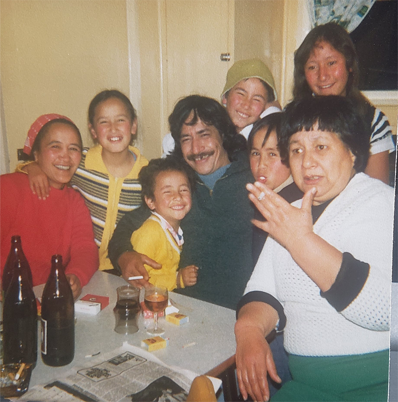 3 gens Mum, Jim and Gwen and tamariki.